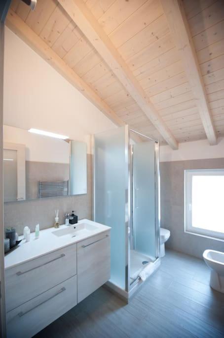 Ferienwohnung Casa Gemma - Big Family House With Free Parking San Giovanni Lupatoto Exterior foto
